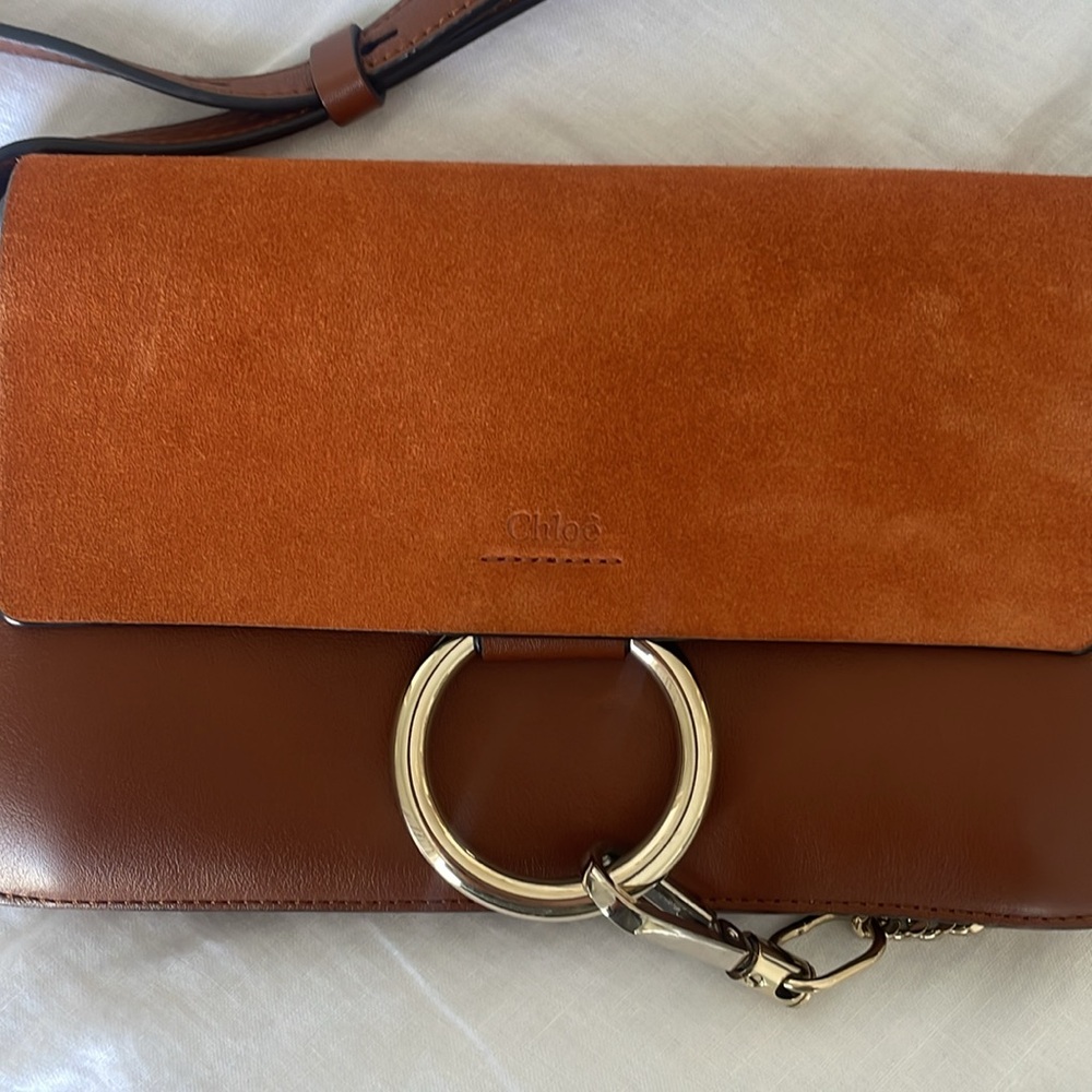 Chloe Faye Crossbody Brown Leather - Picture 2 of 10